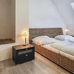 2 Bedroom Lovely In *
